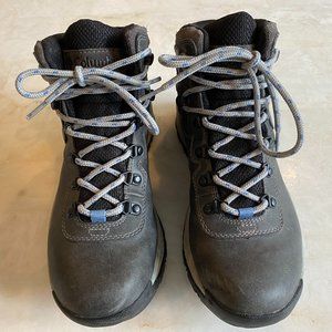 Women's Columbia Size 8.5 Leather Hiking Boots